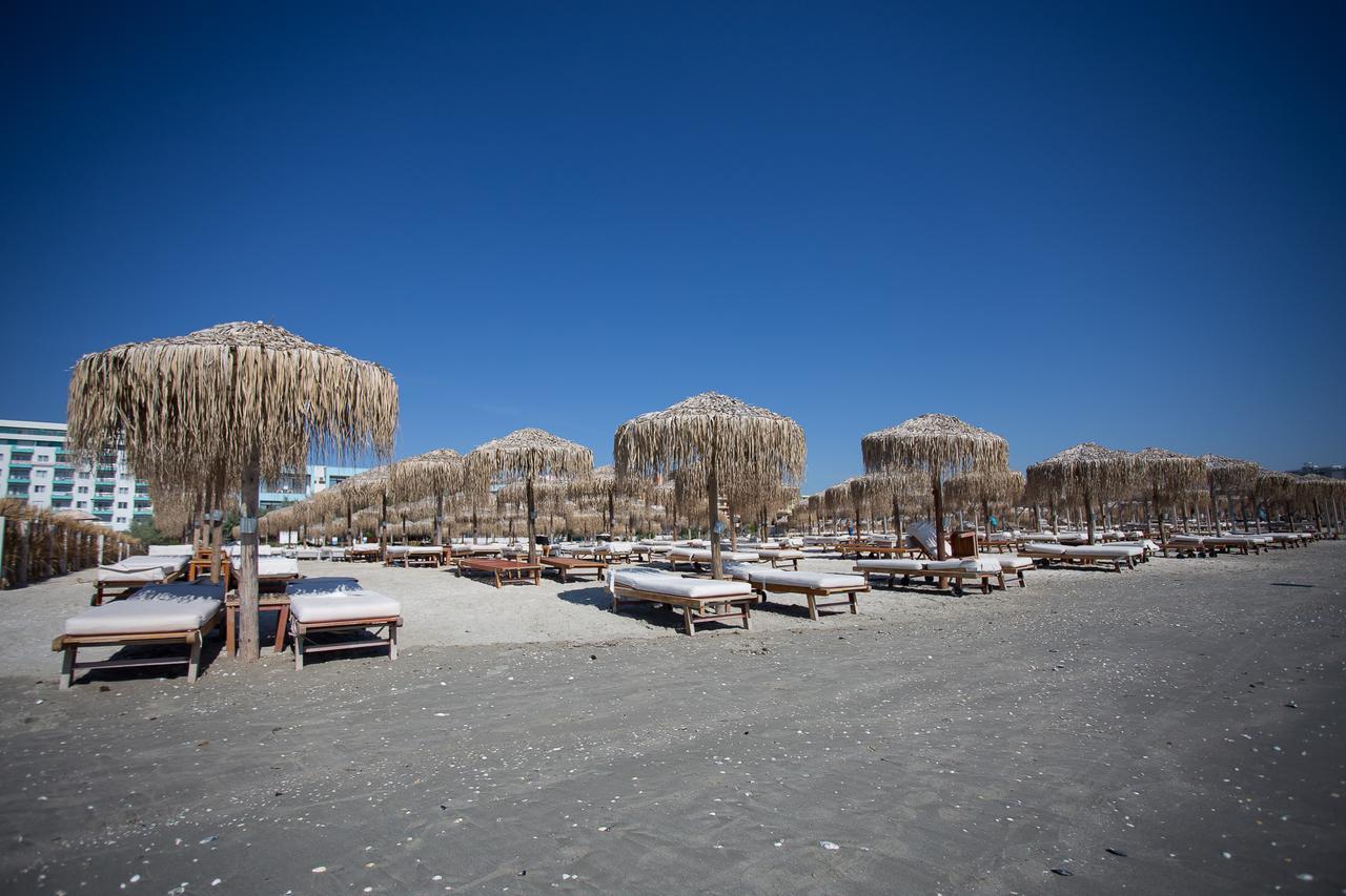 Deea Apartment Mamaia Nord Екстериор снимка